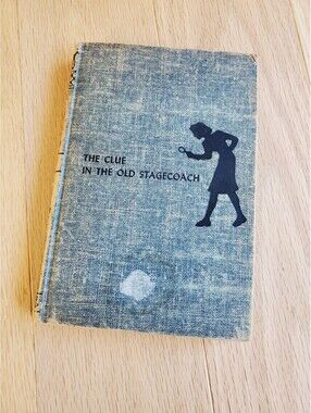 The Clue in the Old Stagecoach by Carolyn Keene - Vintage Nancy Drew Mystery